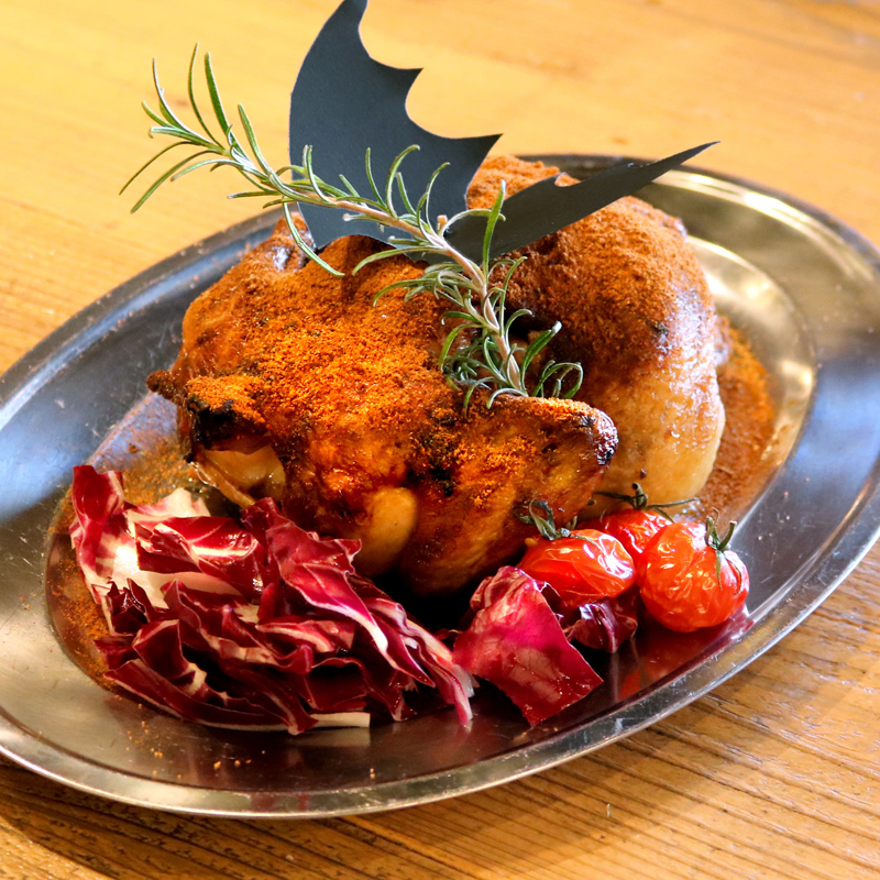 HALLOWEEN限定！ディアボロ ロティサリーチキン ～ BISTRO CHICKEAT